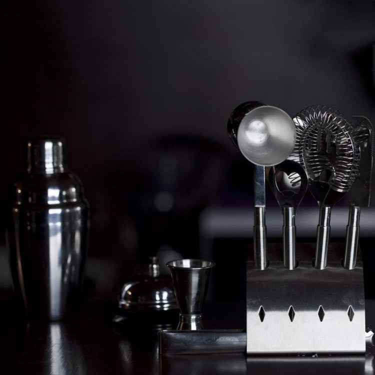 5 in 1 Classic Stainless Steel Shaker Set, Capacity: 550ml (Shaker + Jigger + Strainer + Ice Clip + Stirrer Pipe)